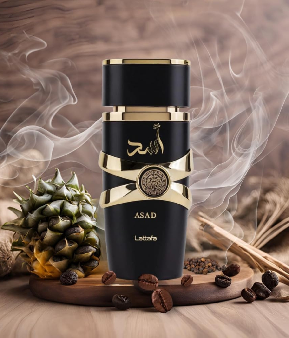 Perfume importado preto e dourado com notas intensas